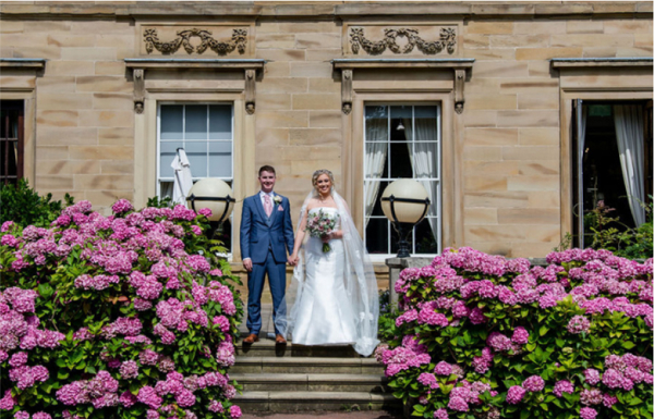 Oultonhall Weddingsgoldpackage Carousel Desktop 01