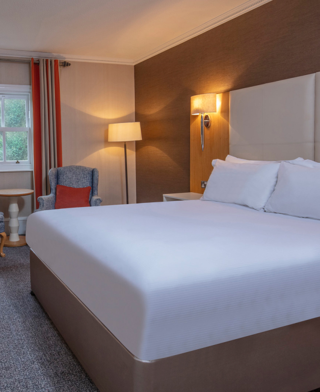 Oultonhall Roomsmainsuites Crosssell Desktop Classic