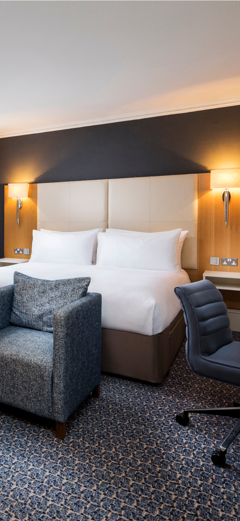 Oultonhall Roomsmaindeluxe Inner Desktop