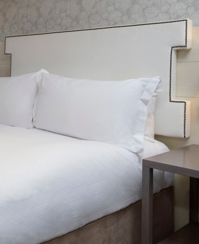 Oultonhall Roomsmainsuites Crosssell Desktop Deluxe