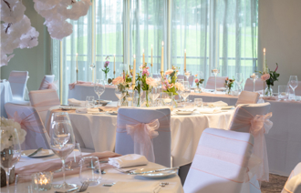 Oultonhall Weddingspacesclaretjugsuite Carousel Desktop 03