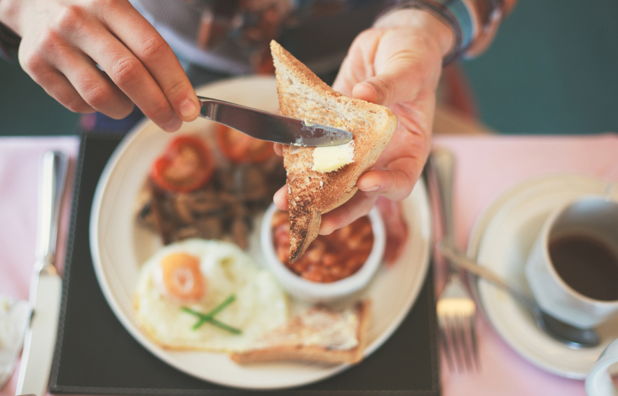 Oultonhall Staywithus Bookdirect Carousel Desktop 02