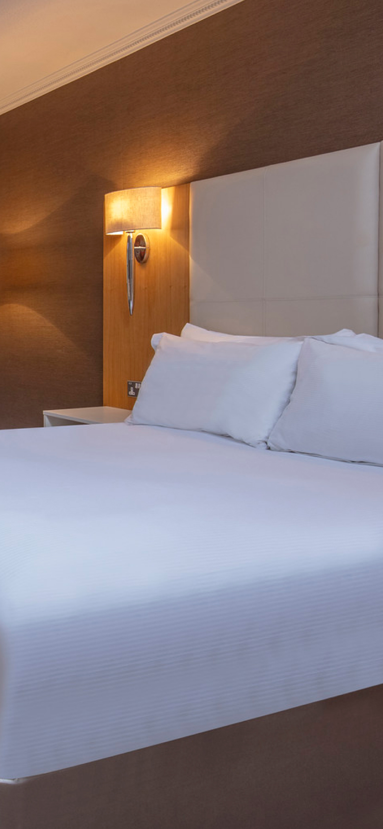 Oultonhall Roomsmainclassic Inner Desktop