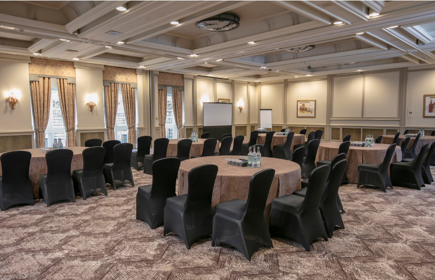 Oultonhall Ourspacesoultonsuite Carousel Desktop 02