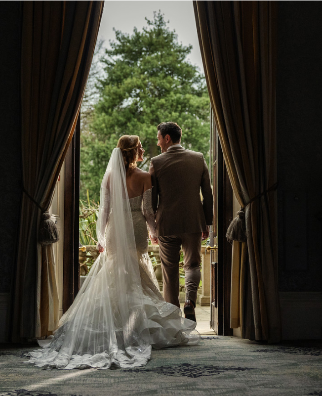 Oultonhall Weddingpackages Crosssell Desktop Bespokepackages