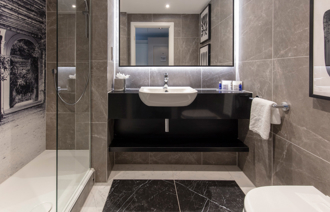 Oultonhall Roomssuperiortwin Carousel Desktop 02