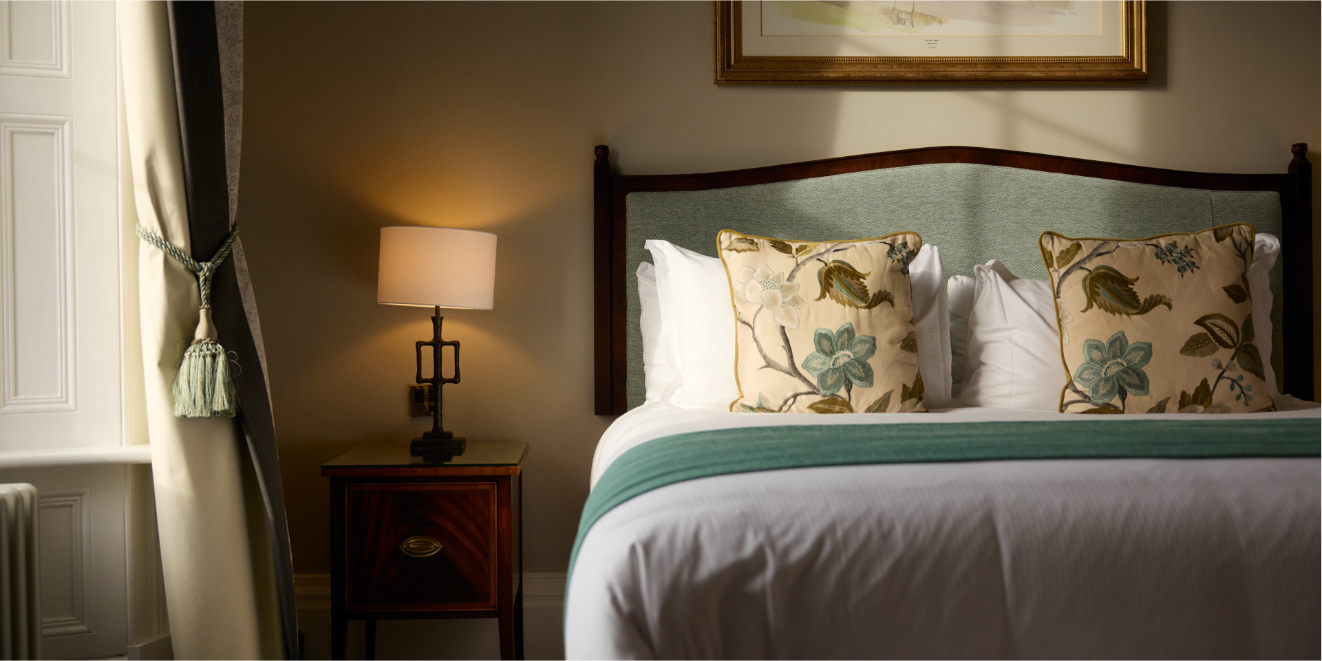 Oultonhall Homepage Tripadvisortestimonial Desktop