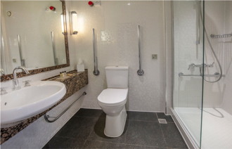 Oultonhall Roomsclassicaccessibletwin Carousel Desktop 05