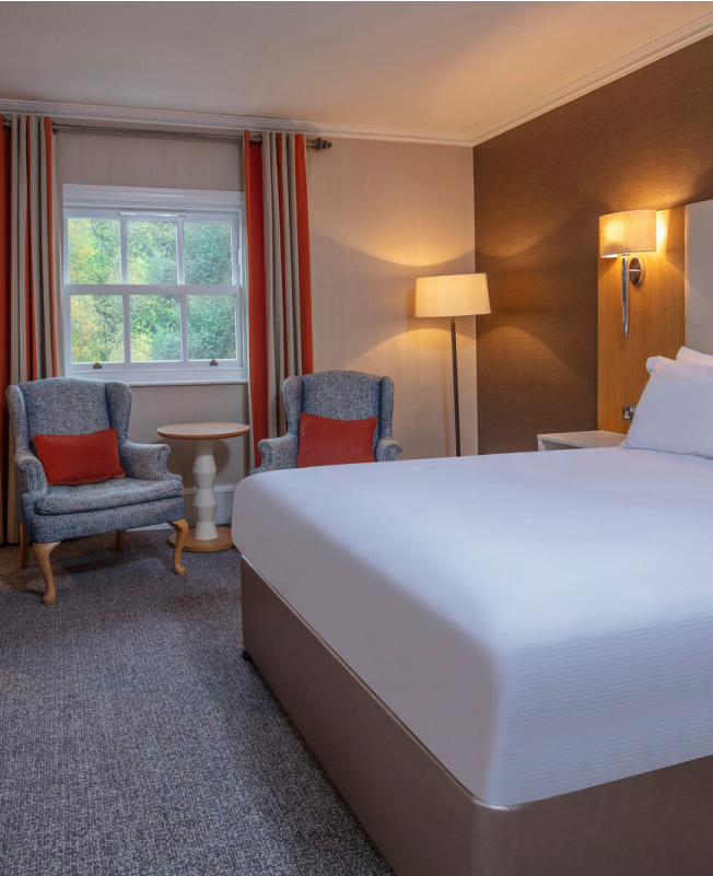 Oultonhall Roomsmainsuites Crosssell Desktop Classic