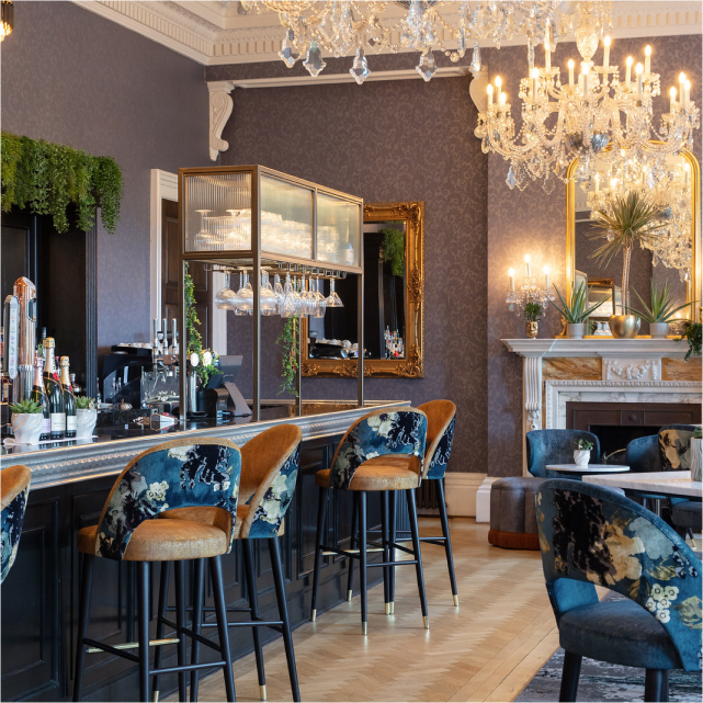 Oultonhall Valentinesday 5050 Desktop Dine